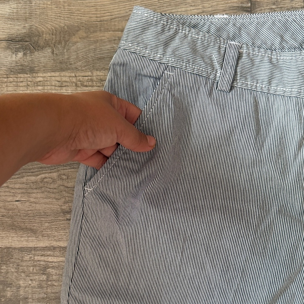 Lands' End Casual Shorts Size M - Picture 3 of 9